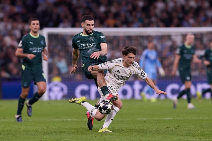  皇马客战曼城在即，欧冠淘汰有望第五次上演；拜仁曾遭同一对手超五次淘汰。 体育新闻 皇马客战曼城在即，欧冠淘汰有望第五次上演；拜仁曾遭同一对手超五次淘汰。 体育新闻