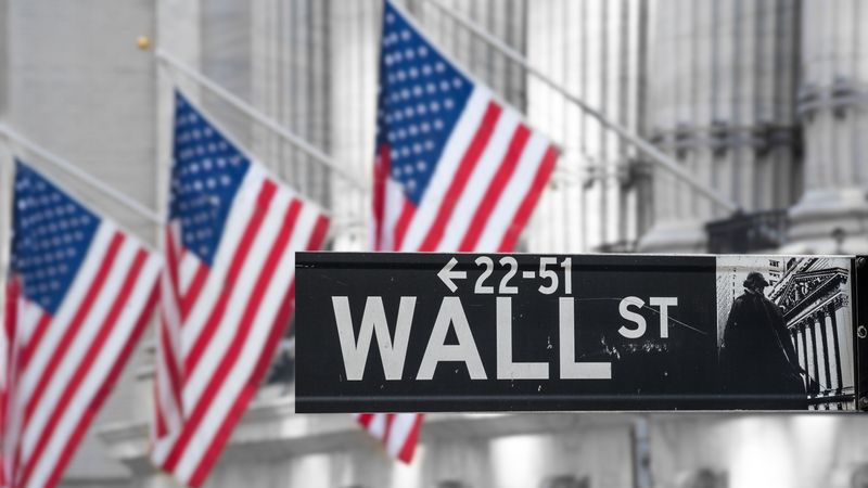  宏观经济深度：油价冲击下的美联储货币政策抉择与模型推演 股票财经