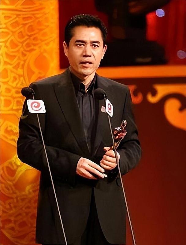  从影四十载：大满贯视帝陈宝国的技术修为与代际传承 影视小说