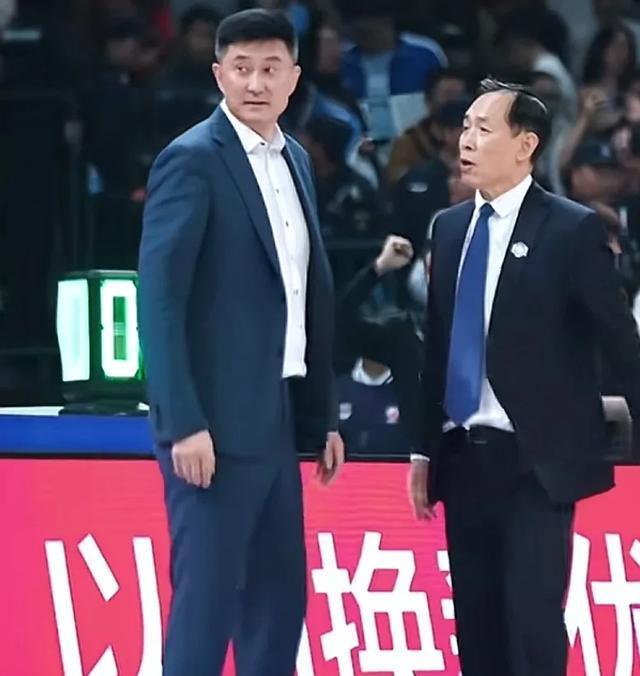 【技术解码】外援体系构建与战术适配:CBA冠军竞争格局深度推演 体育新闻 【技术解码】外援体系构建与战术适配:CBA冠军竞争格局深度推演 体育新闻