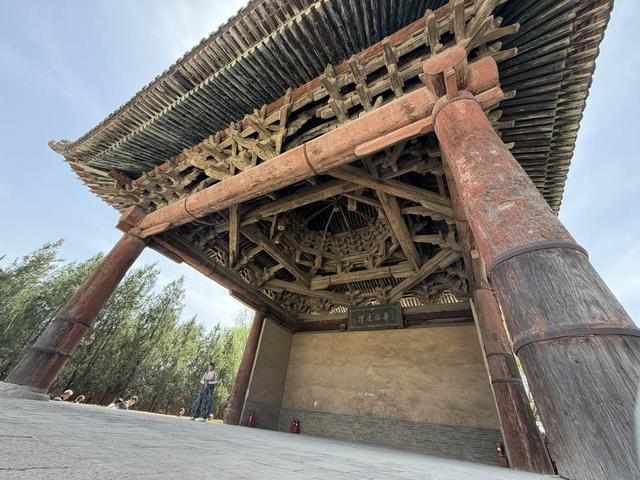 元代戏台建筑密码:八根立柱与斗八藻井中的戏曲基因 文化旅游